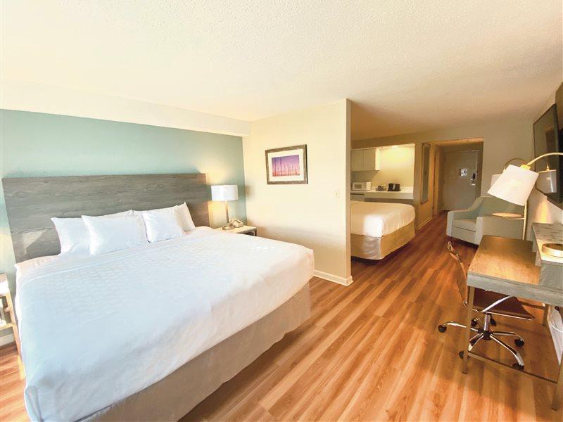 Comfort Inn At Newport Beach Middletown Exteriör bild