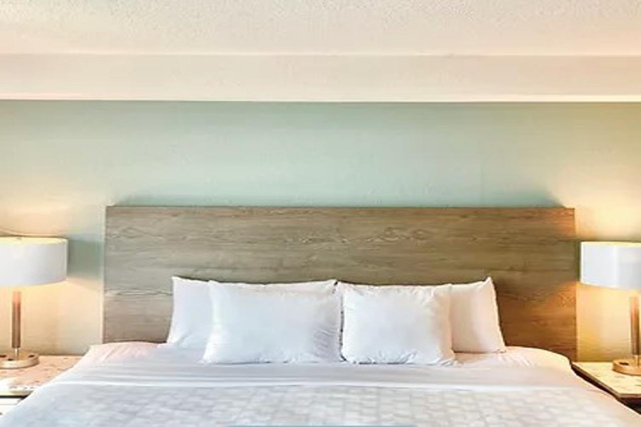 Comfort Inn At Newport Beach Middletown Exteriör bild