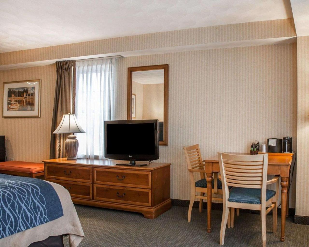 Comfort Inn At Newport Beach Middletown Exteriör bild