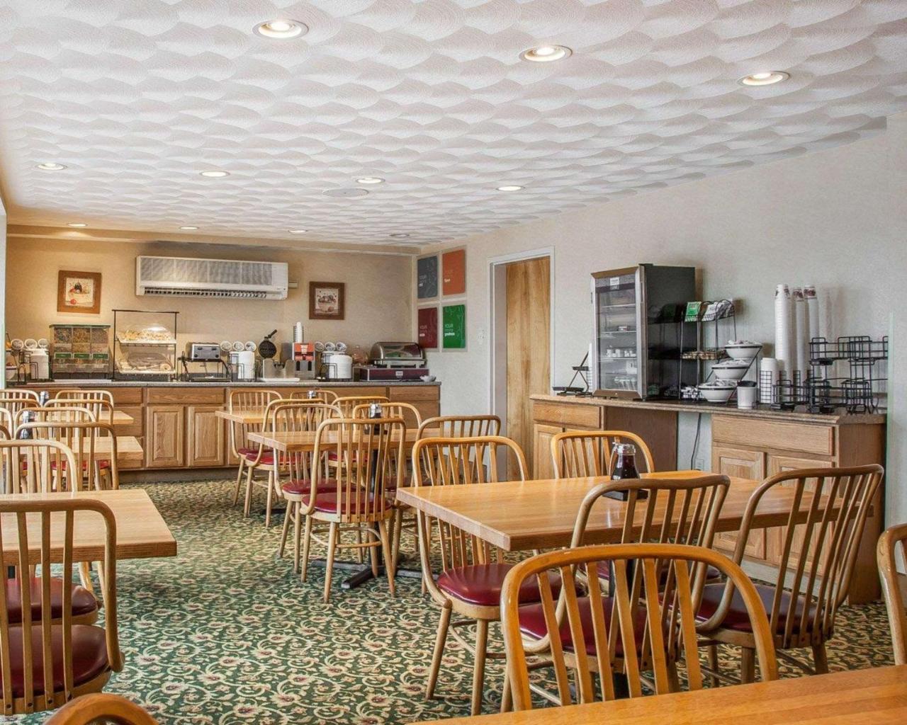 Comfort Inn At Newport Beach Middletown Exteriör bild