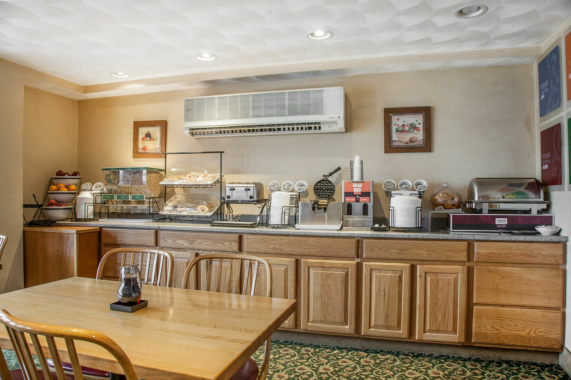 Comfort Inn At Newport Beach Middletown Exteriör bild